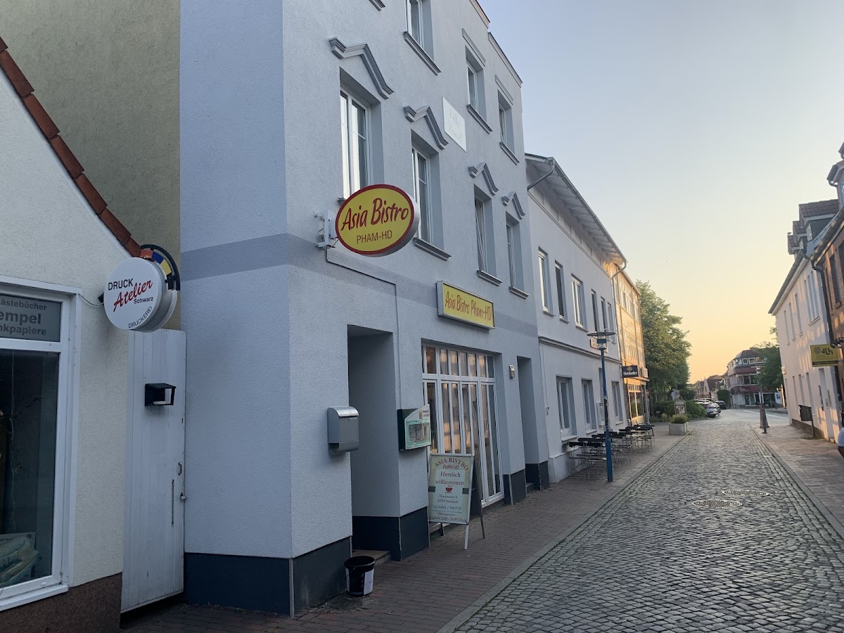 Asia Bistro Pham--Hd-4